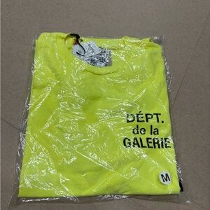 Yellow Gallery Dept. de la Galerie